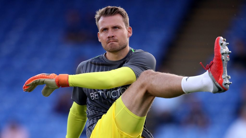 Liverpool Star Officially Leaves Anfield Simon Mignolet